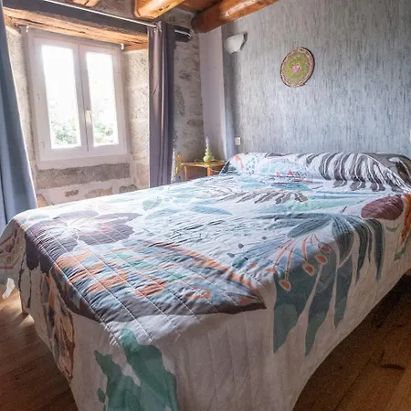 De France 11 Personnes Au Teil Hébergement de vacances Albaret-le-Comtal
